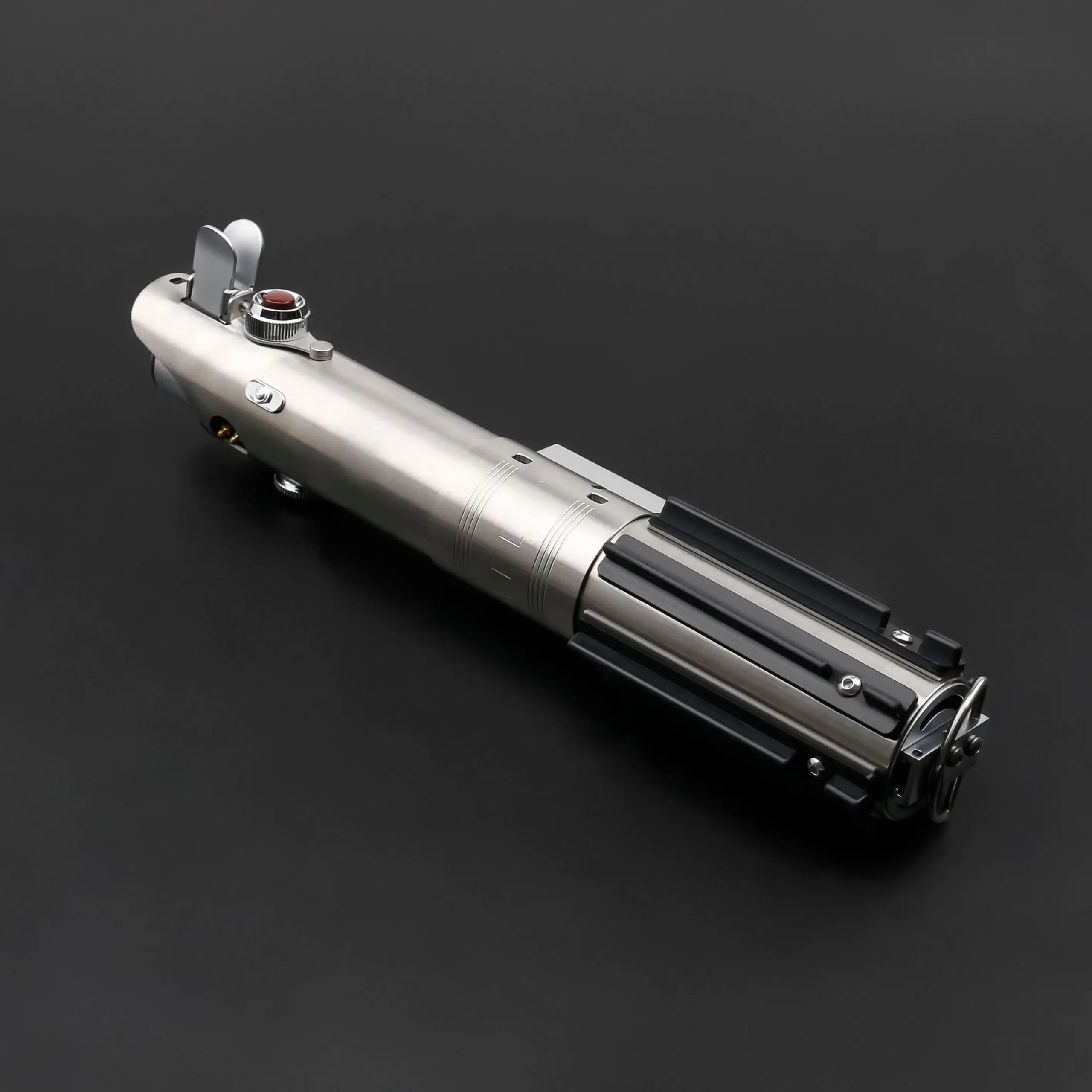 Anakin Skywalker Lightsaber - Graflex EP4 4 Anakin Skywalker Lightsaber - Graflex EP4 - Image 4