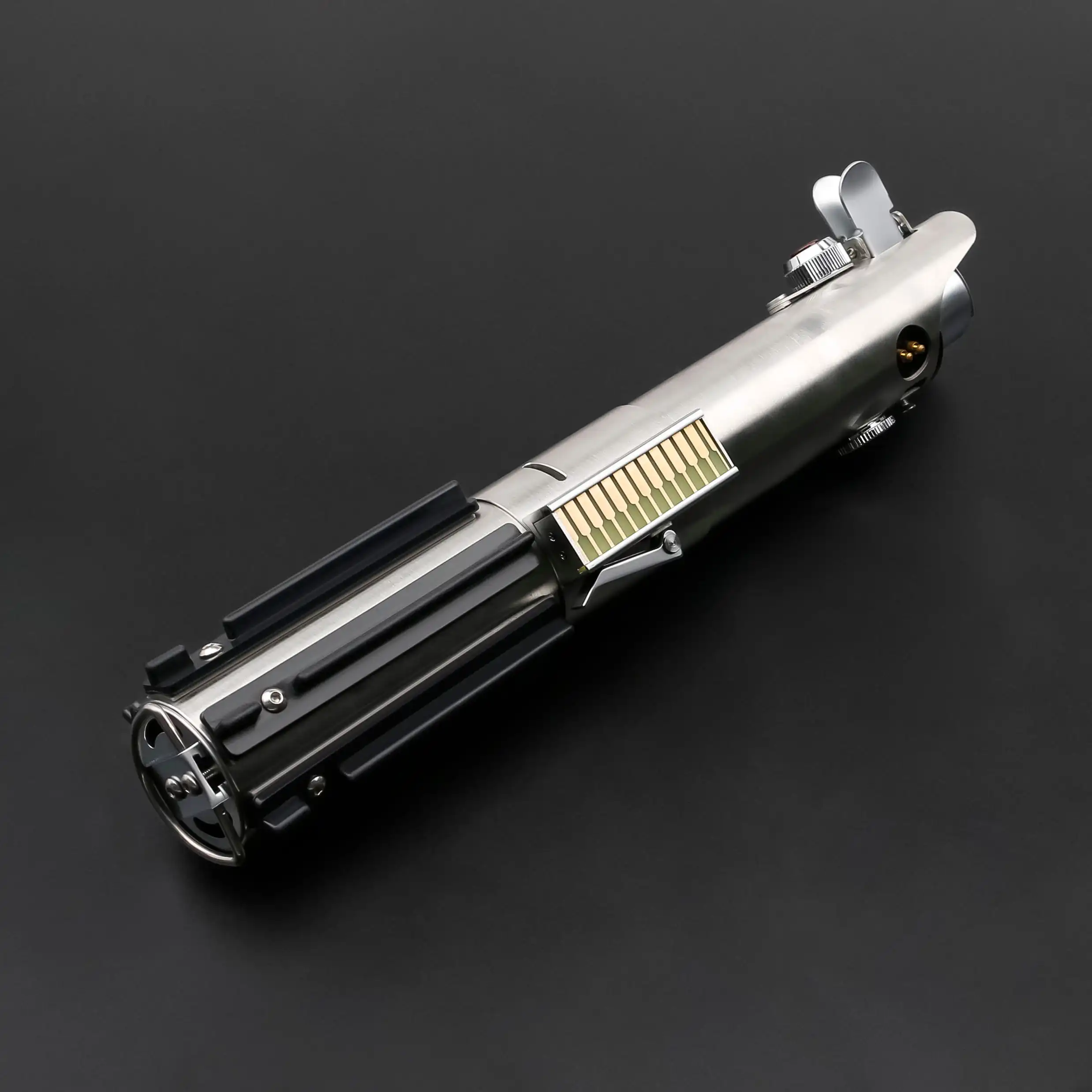 Anakin Skywalker Lightsaber - Graflex EP4 2 Anakin Skywalker Lightsaber - Graflex EP4 - Image 2